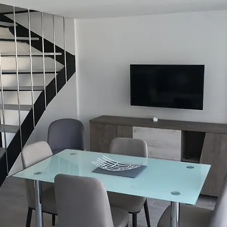 Skol 406a By Completely Marbella